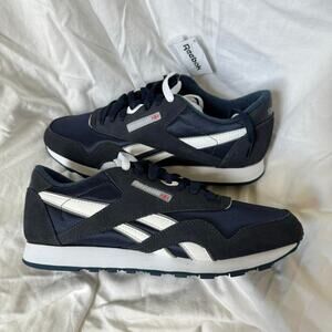 New reebok classics navy suede women's 9.5 preppy sneakers casual